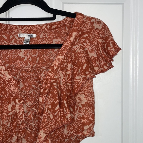 Amuse Society Boho Chic Lace Up Crop Top - Picture 4 of 7